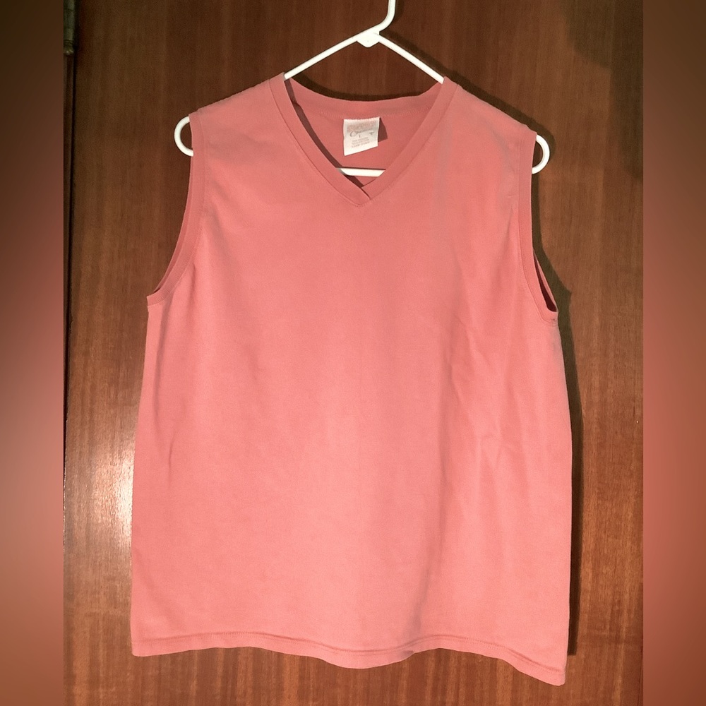 Women’s Sleeveless V-Neck